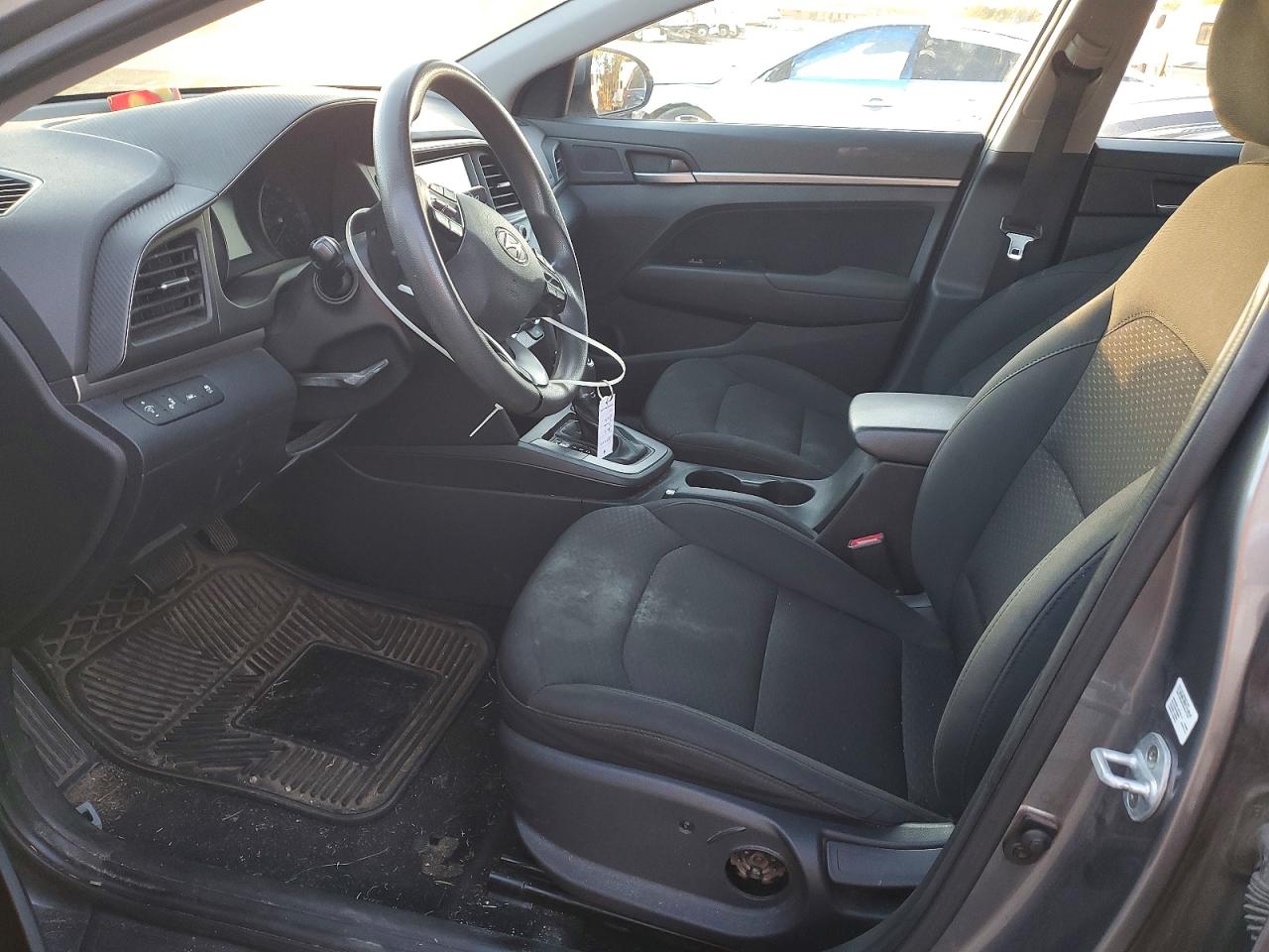 2019 HYUNDAI ELANTRA SEL photo 19