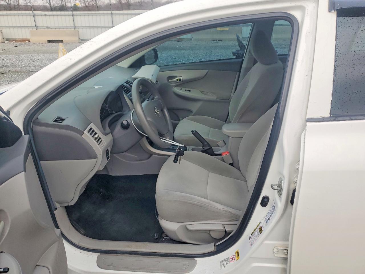 2009 TOYOTA COROLLA BASE photo 7