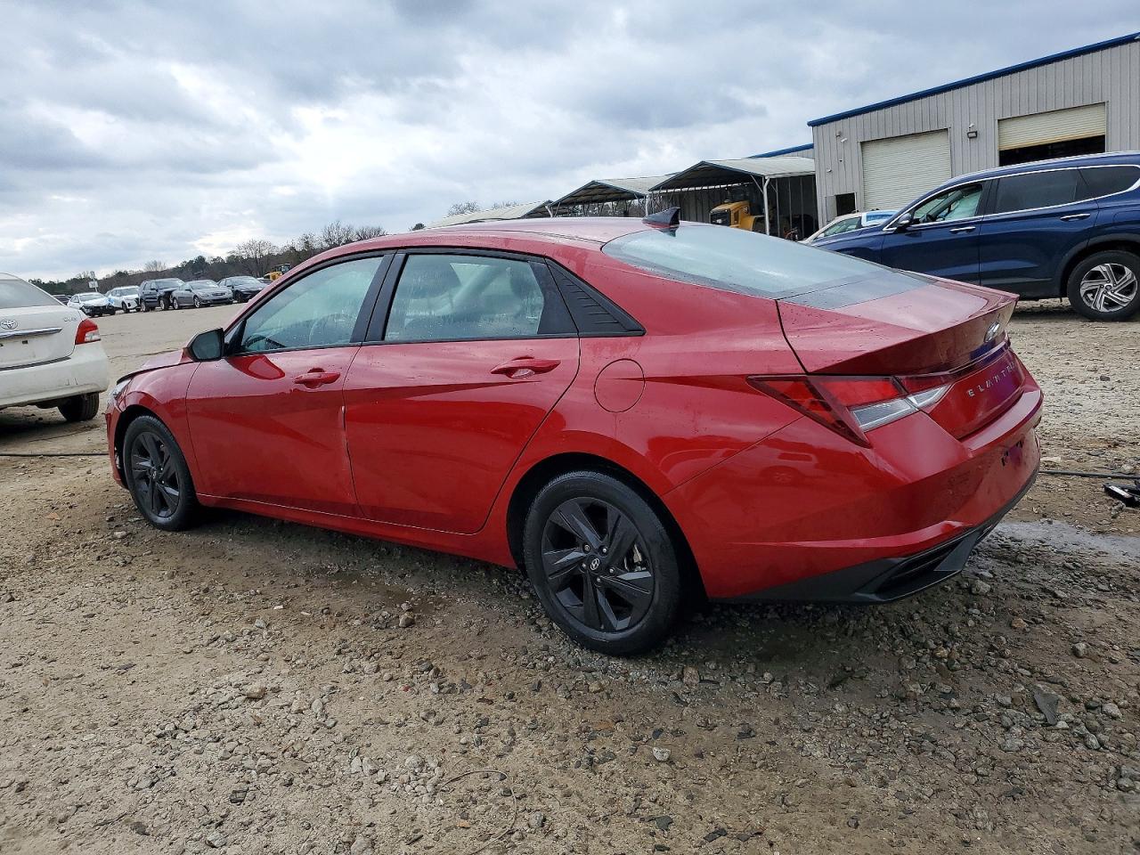 2022 HYUNDAI ELANTRA SEL photo 2