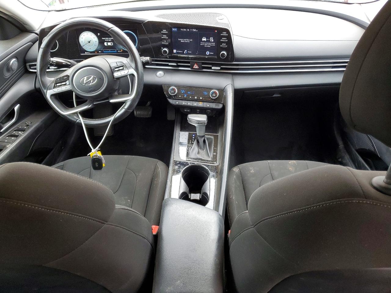 2022 HYUNDAI ELANTRA SEL photo 8