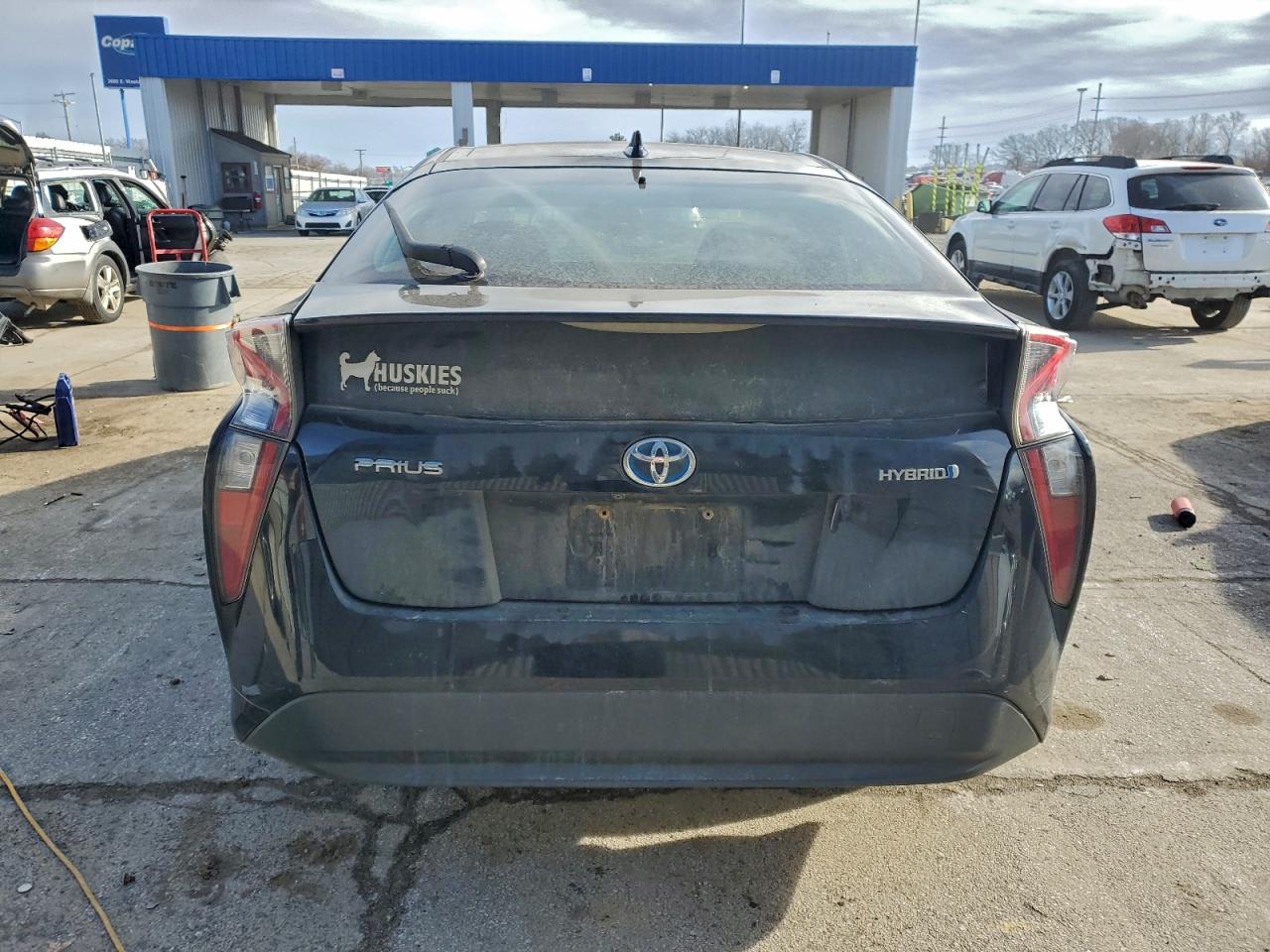 2016 TOYOTA PRIUS THREE photo 6