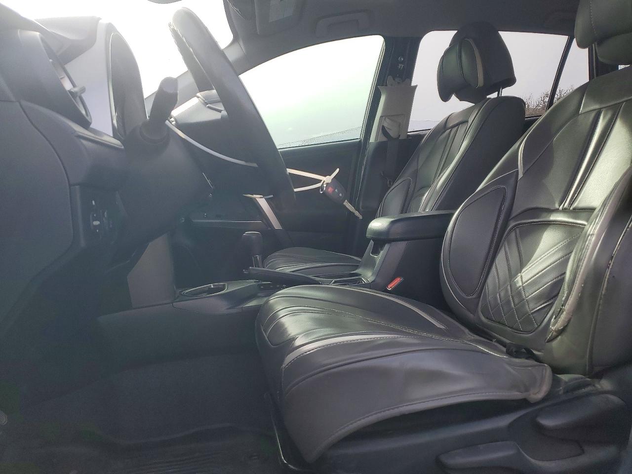 2018 TOYOTA RAV4 LE photo 7