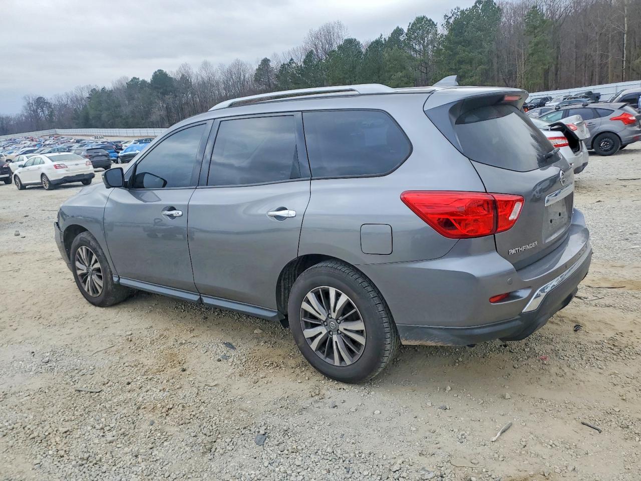 2020 NISSAN PATHFINDER SL photo 2