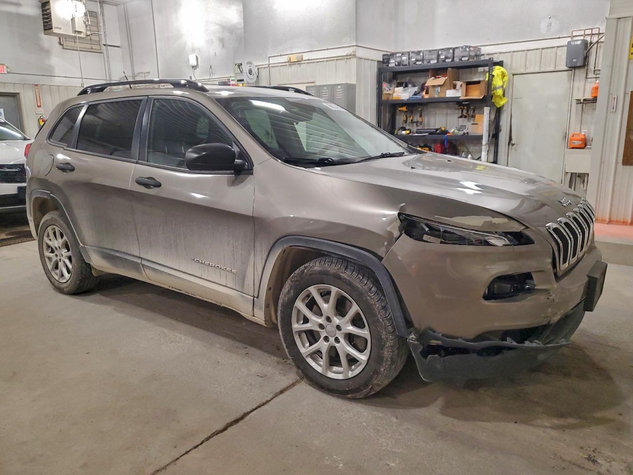 2016 JEEP CHEROKEE SPORT photo 4