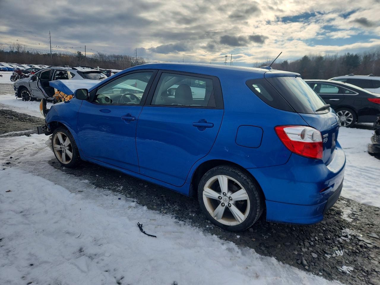 2009 TOYOTA COROLLA MATRIX S photo 2