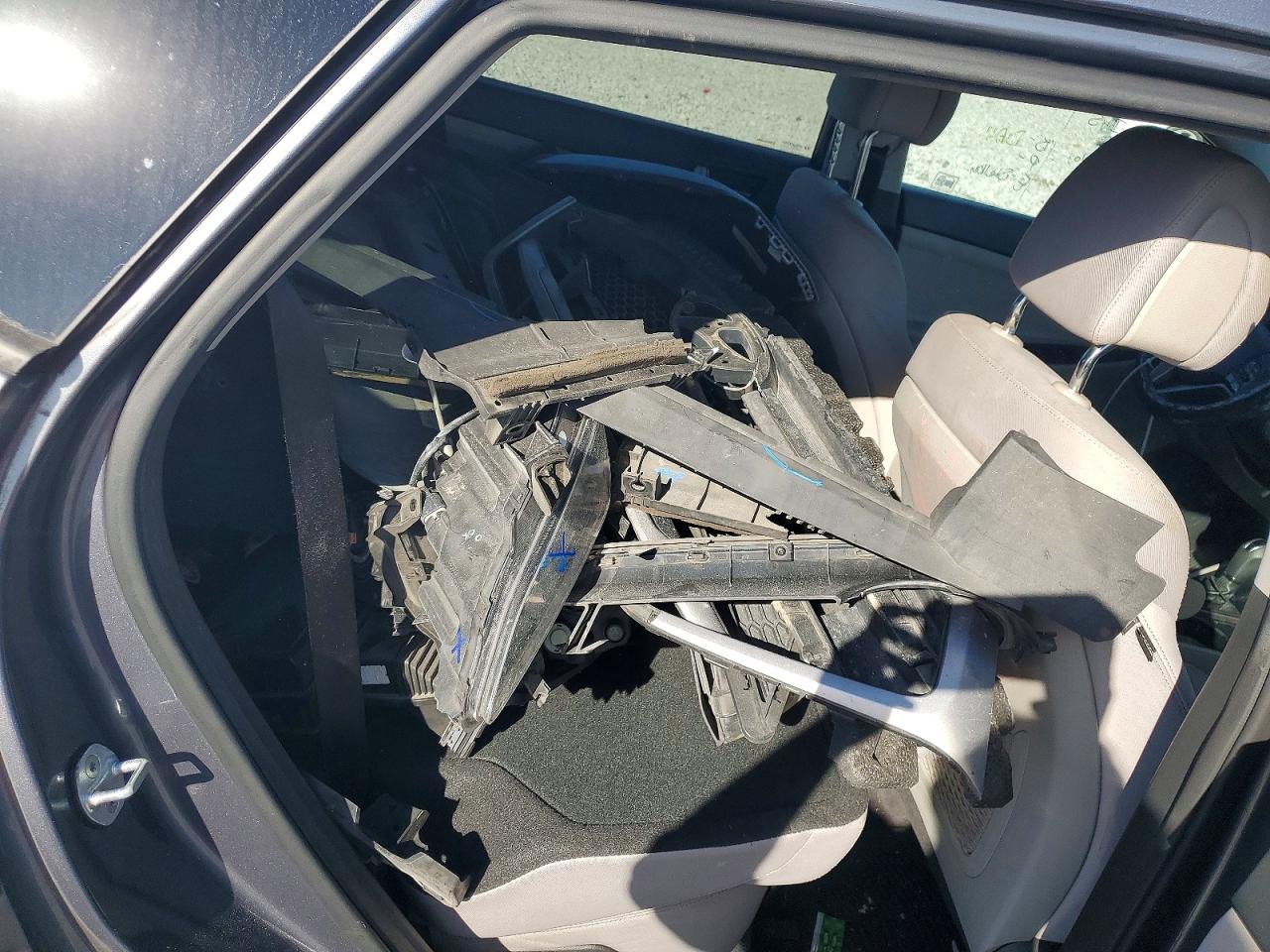 2018 HYUNDAI TUCSON SEL photo 25