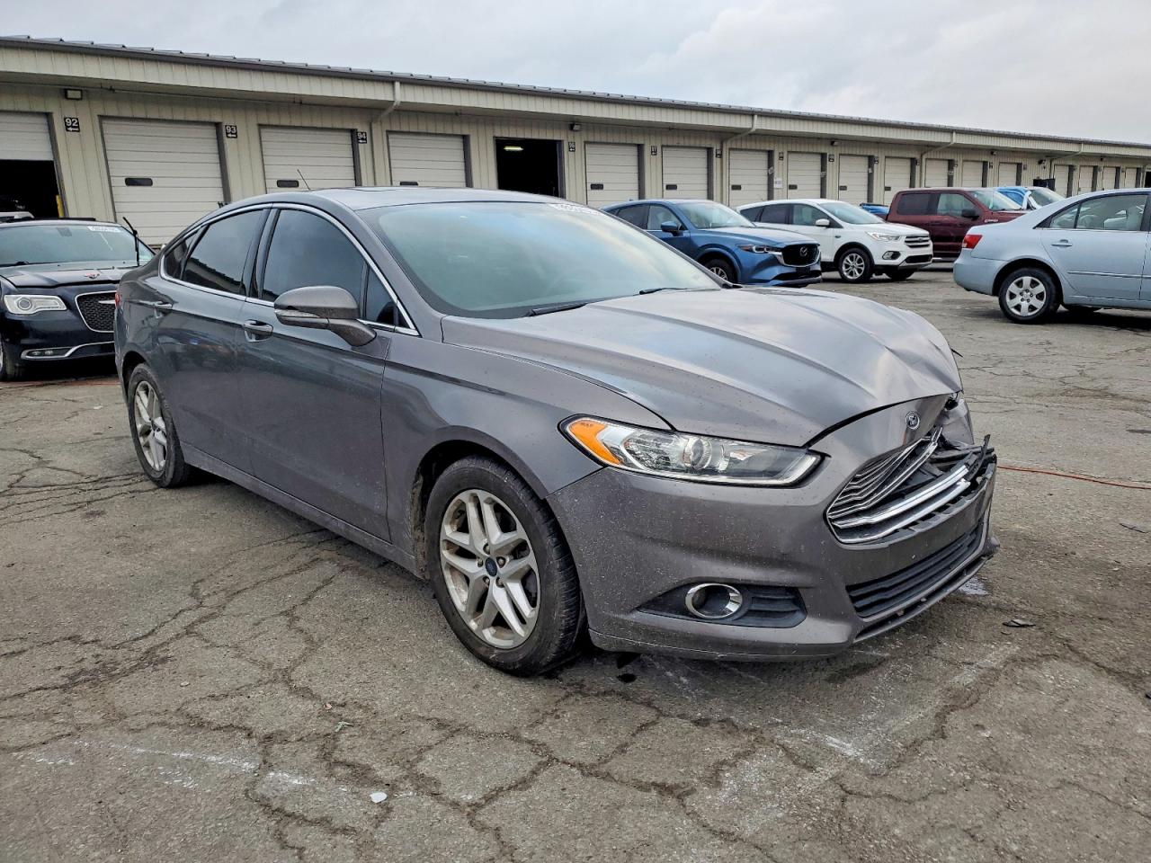 2013 FORD FUSION SE photo 4