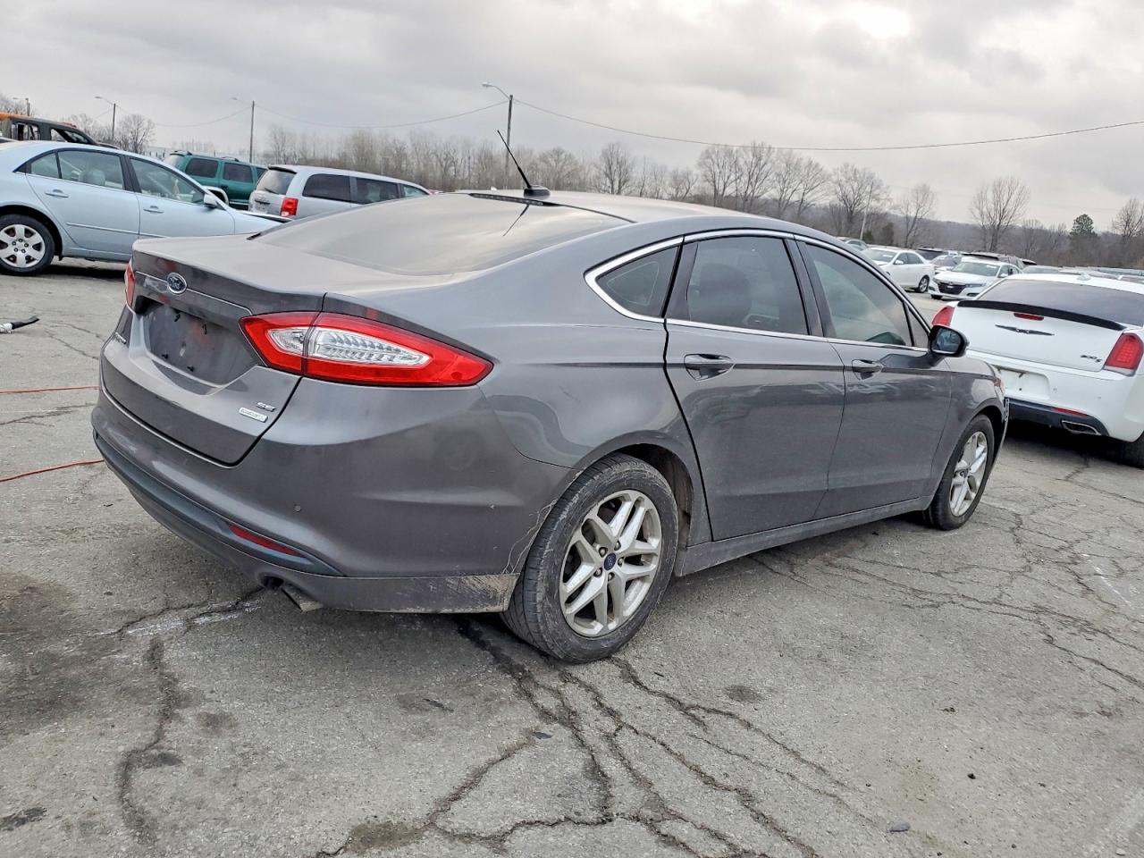 2013 FORD FUSION SE photo 3