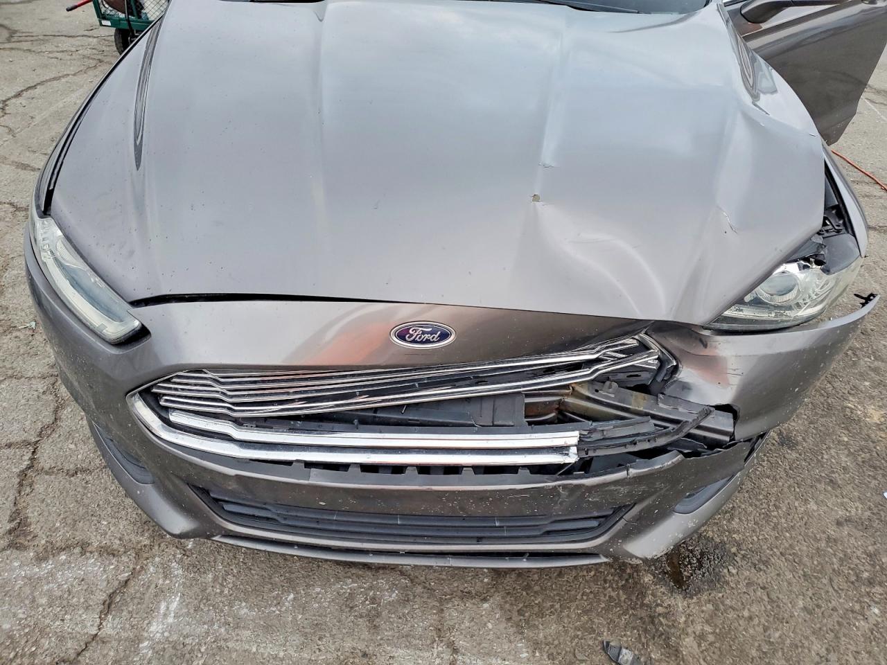 2013 FORD FUSION SE photo 11