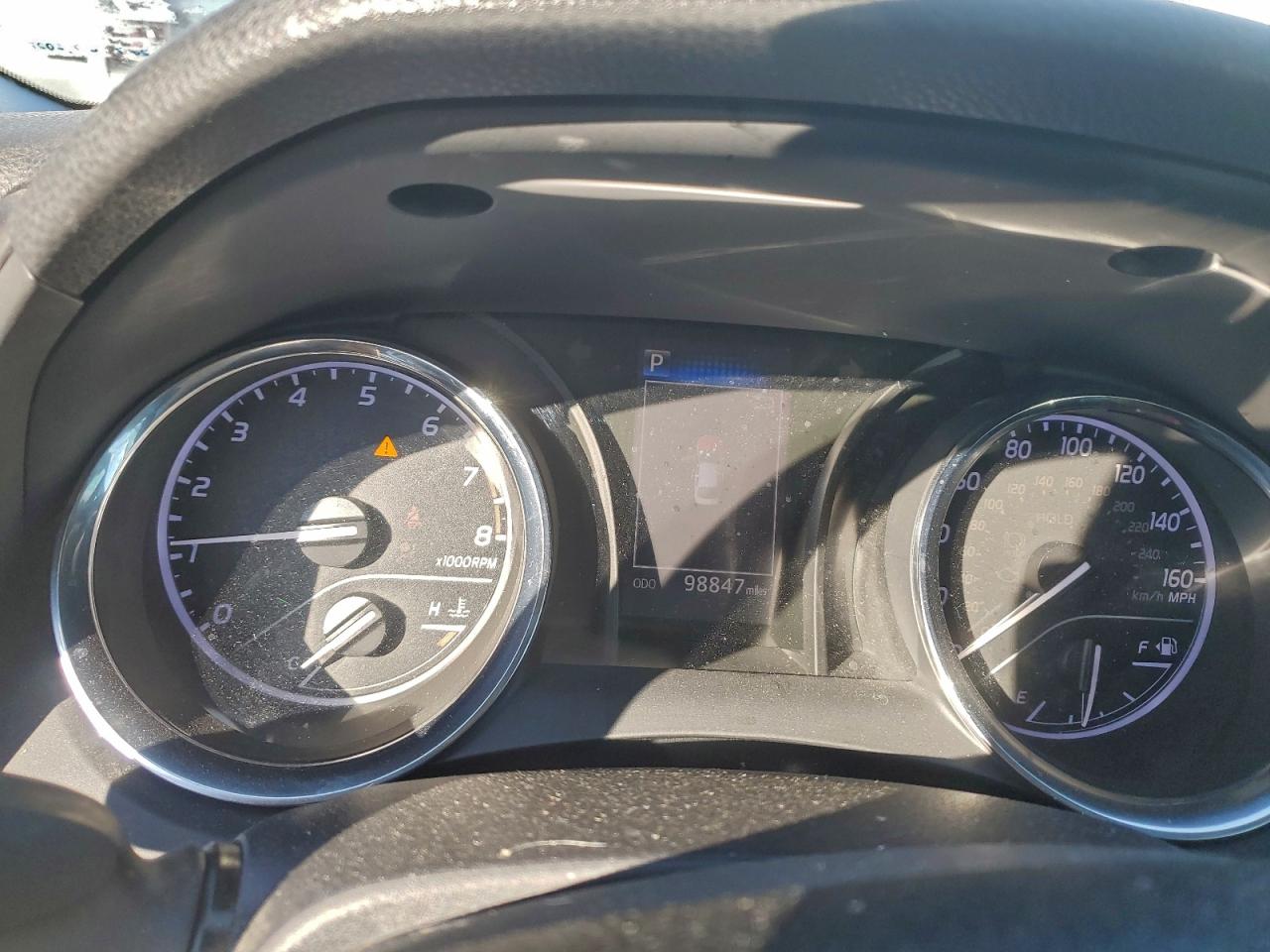 2020 TOYOTA CAMRY LE photo 9