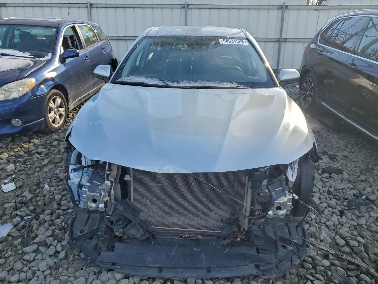 2020 TOYOTA CAMRY LE photo 5