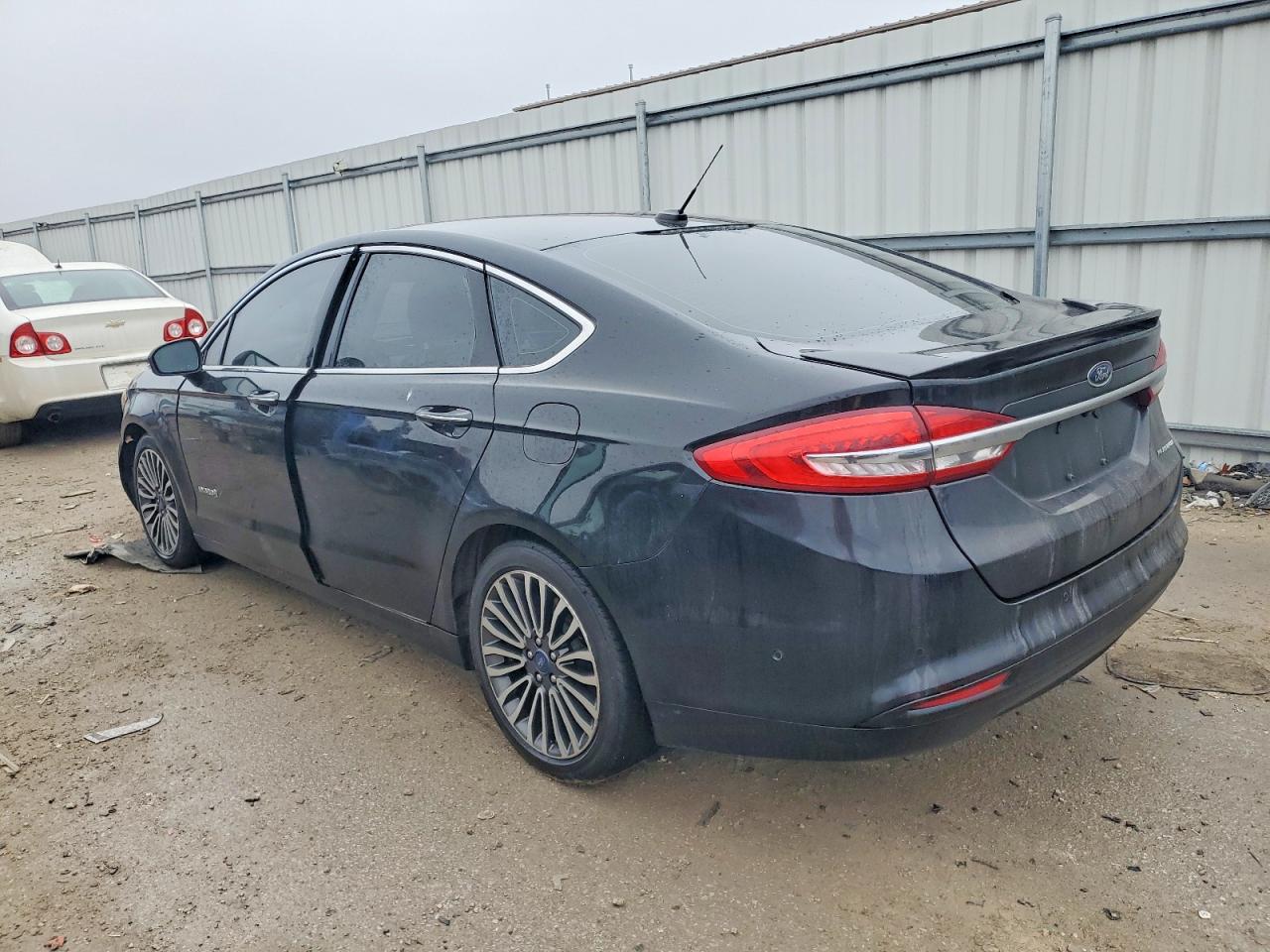 2018 FORD FUSION TITANIUM/PLATINUM HEV photo 2