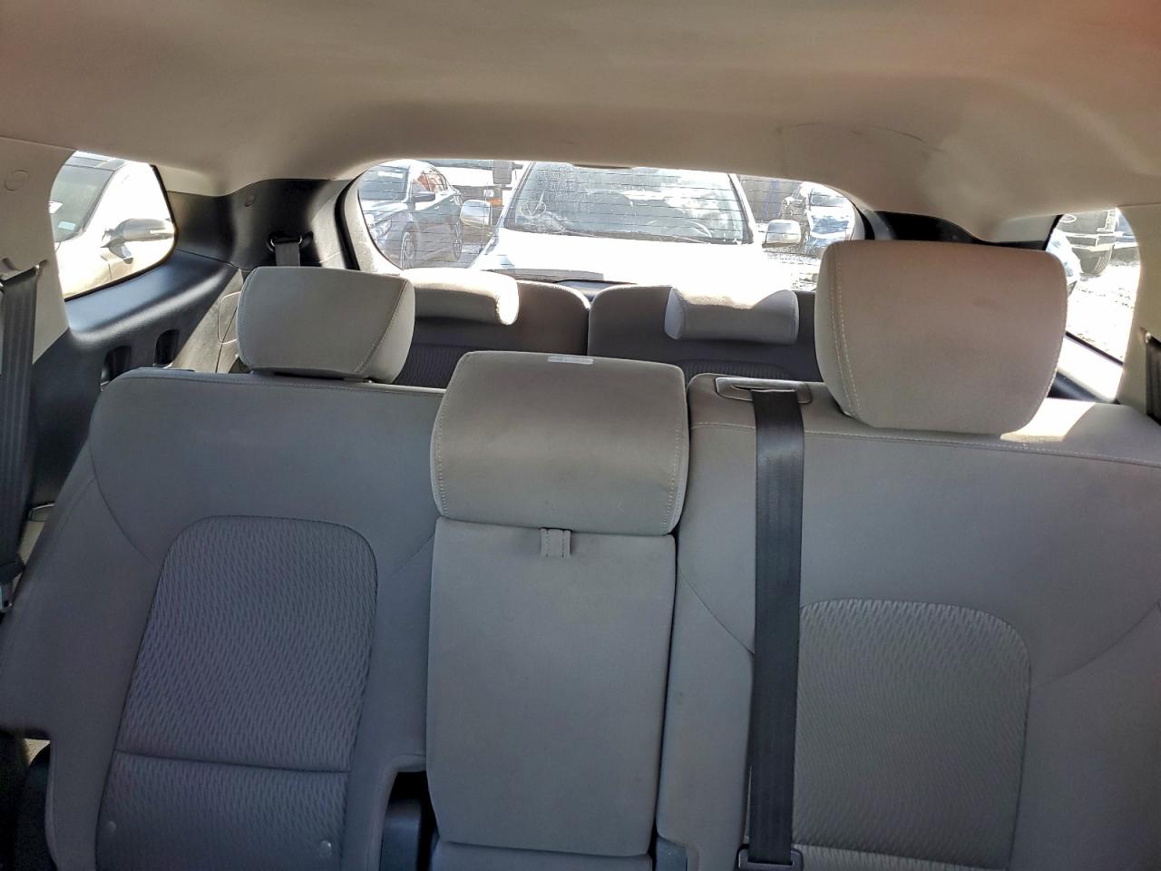 2016 HYUNDAI SANTA FE SE photo 10