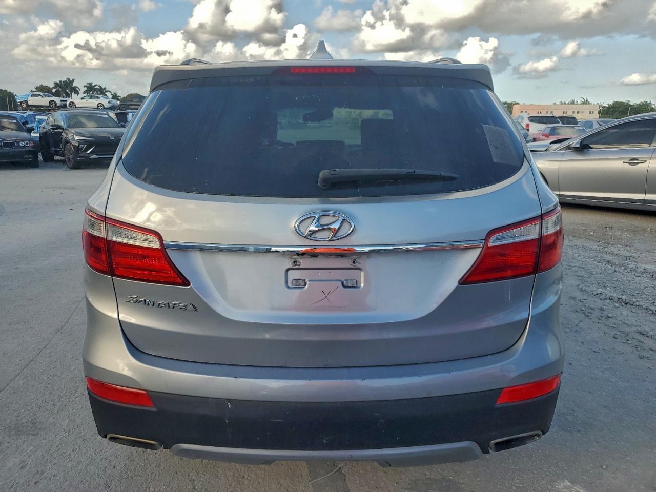 2016 HYUNDAI SANTA FE SE photo 6