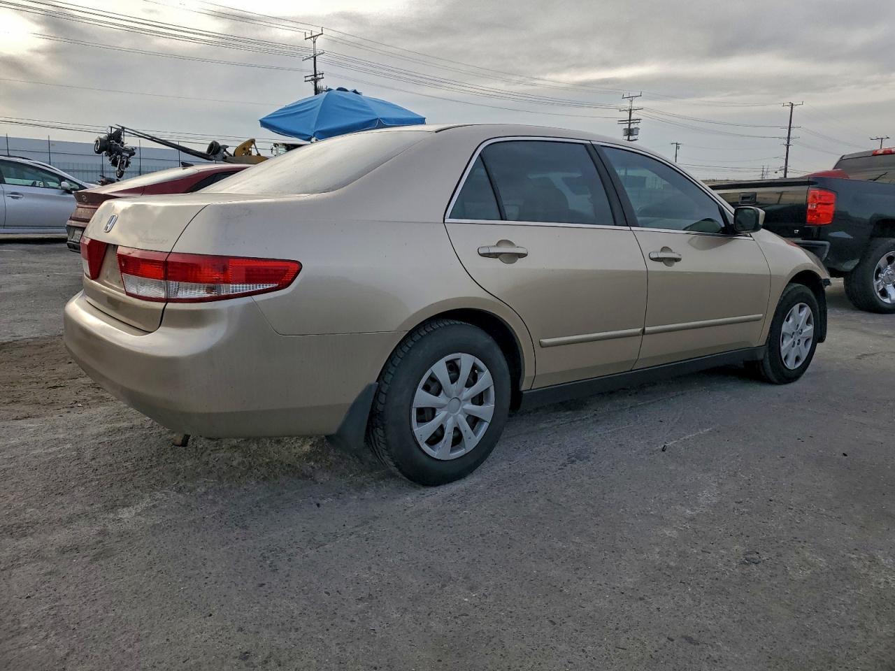 2004 HONDA ACCORD LX photo 3