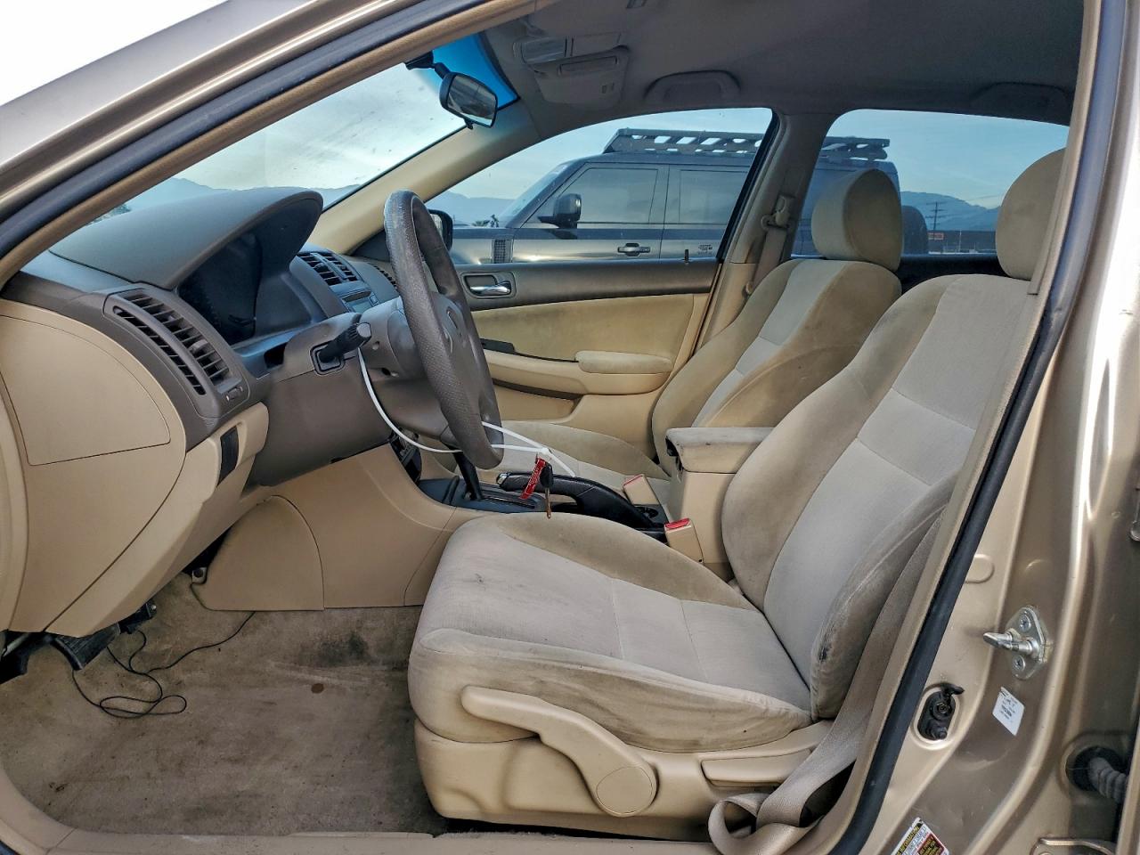 2004 HONDA ACCORD LX photo 7