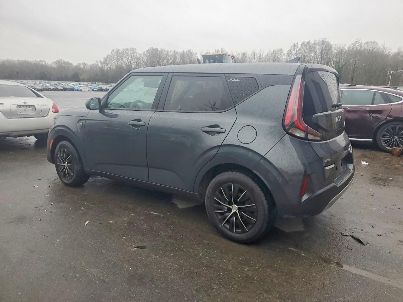 2024 KIA SOUL LX photo 2