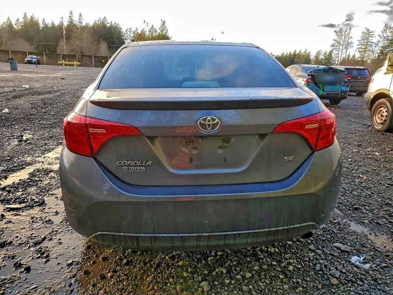 2018 TOYOTA COROLLA L photo 11