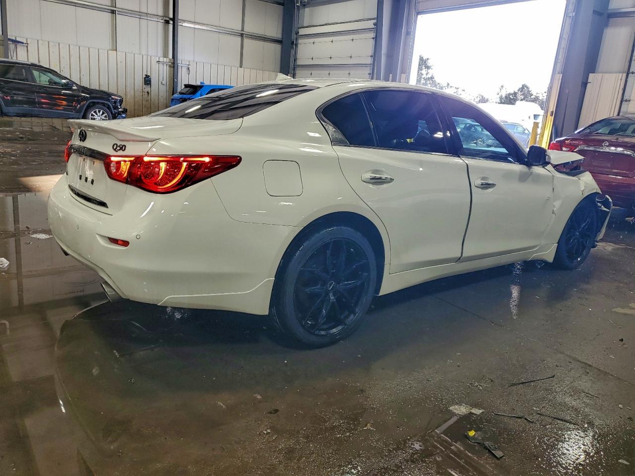 2015 INFINITI Q50 BASE photo 3