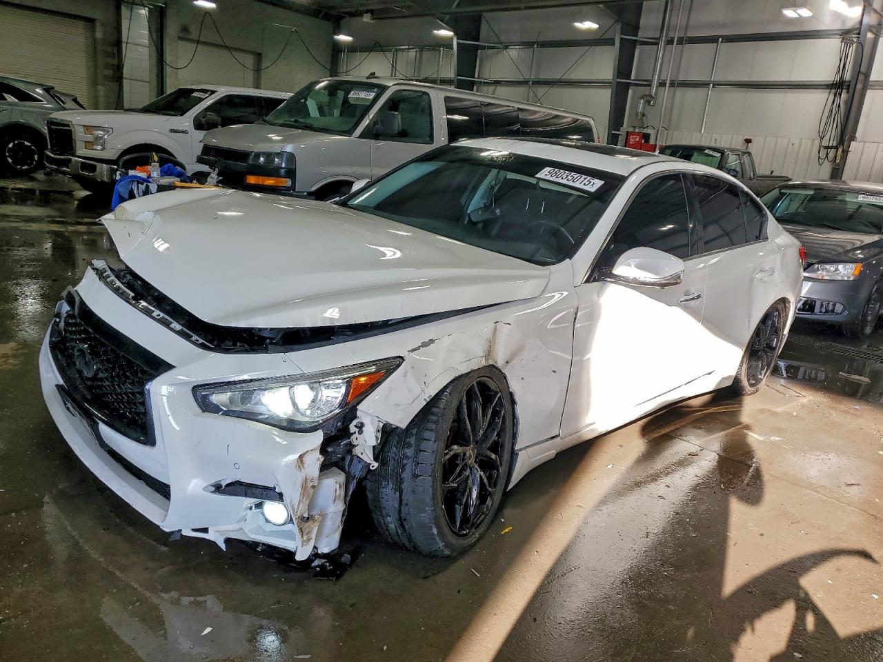2015 INFINITI Q50