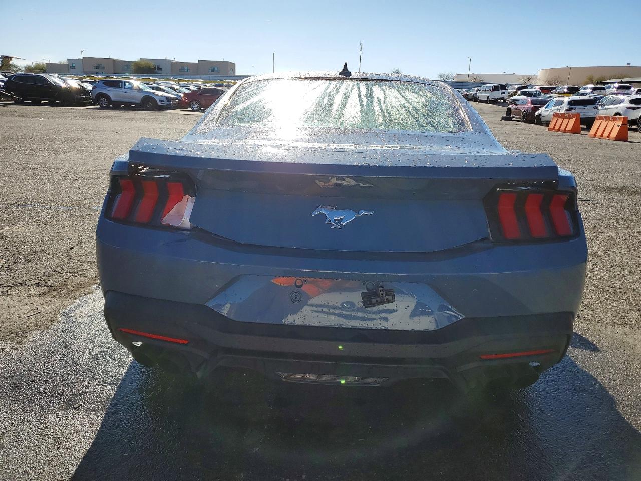 2025 FORD MUSTANG photo 6