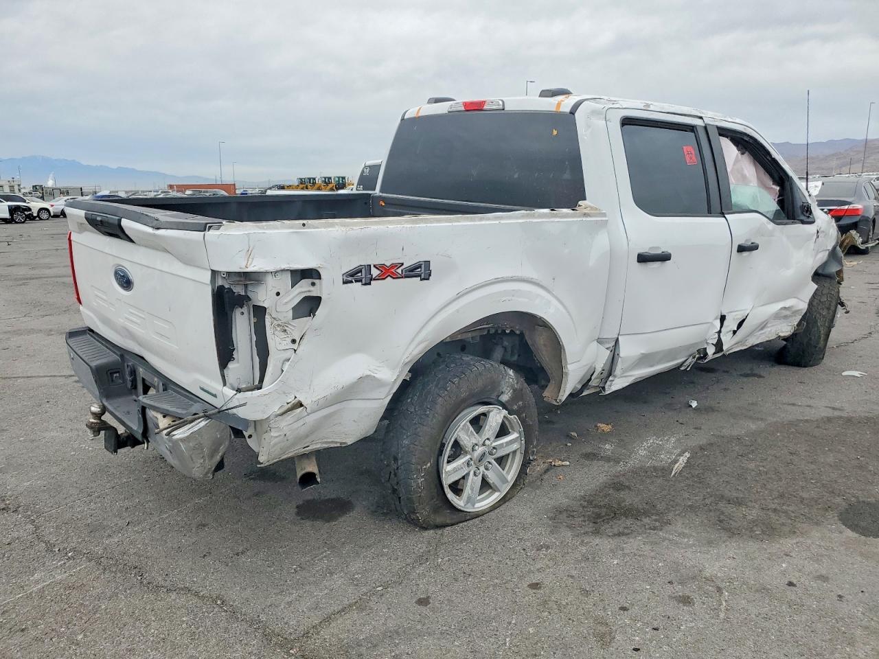 2023 FORD F150 SUPERCREW photo 3