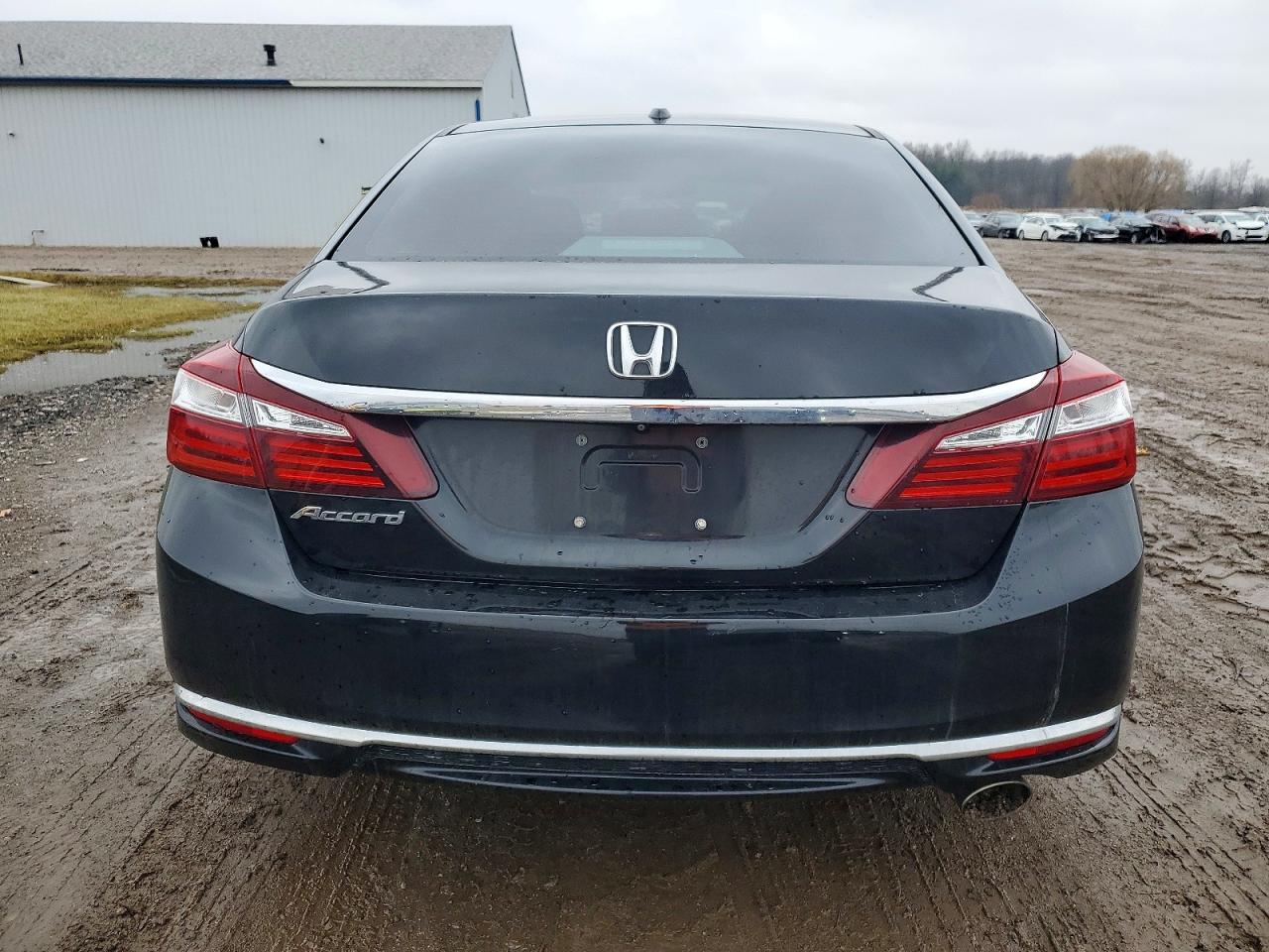 2017 HONDA ACCORD EX photo 11