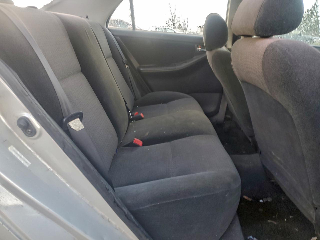2004 TOYOTA COROLLA CE photo 10