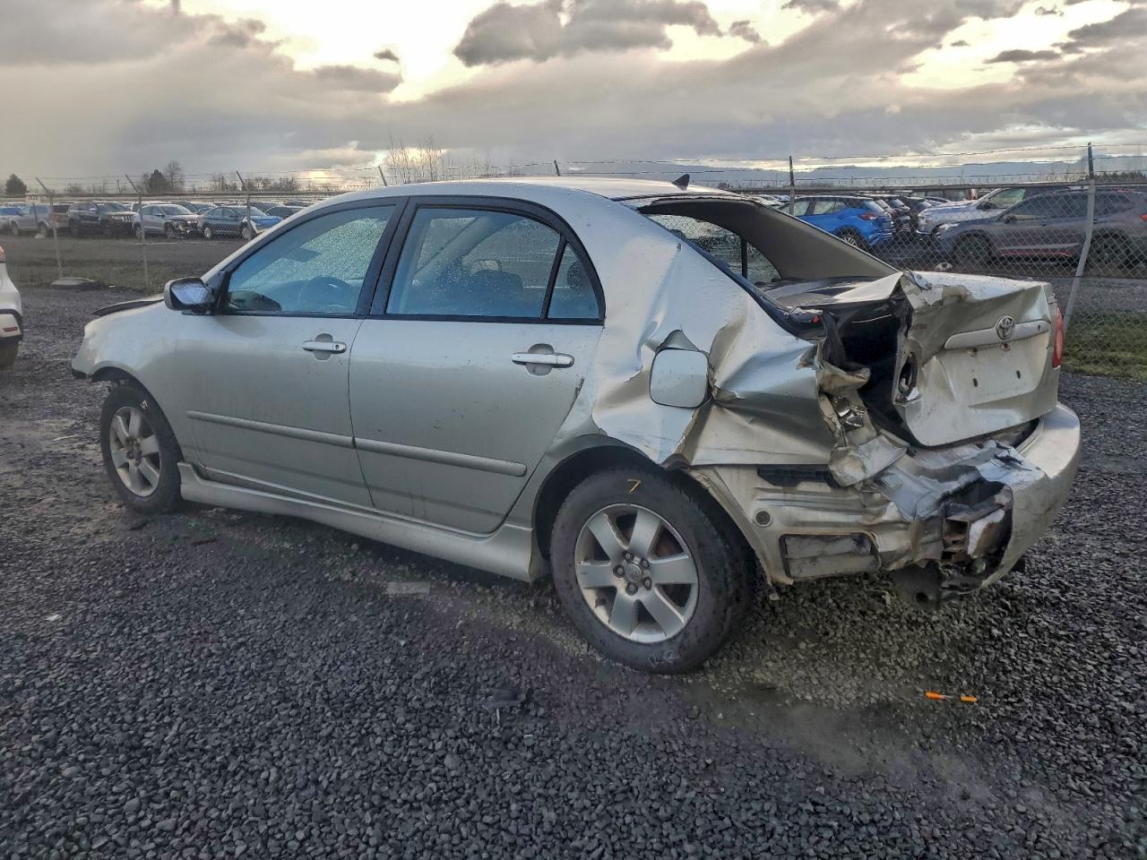 2004 TOYOTA COROLLA CE photo 2