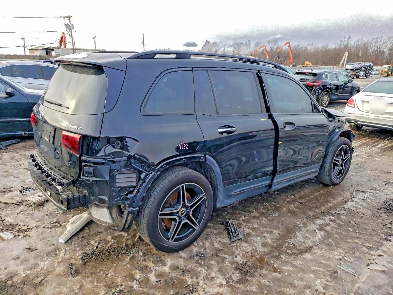 2020 MERCEDES-BENZ GLB 250 4MATIC photo 3