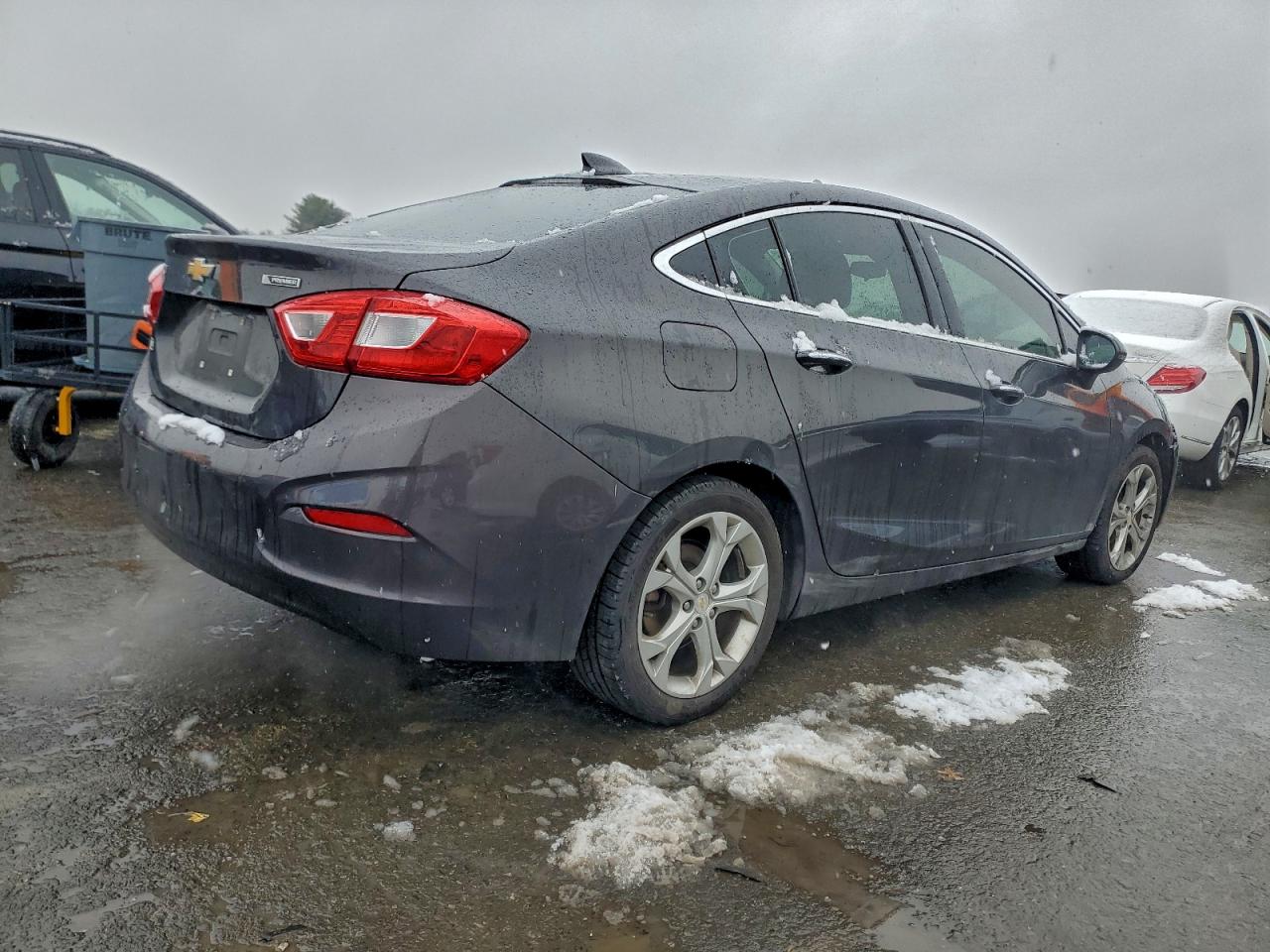 2017 CHEVROLET CRUZE PREMIER photo 3