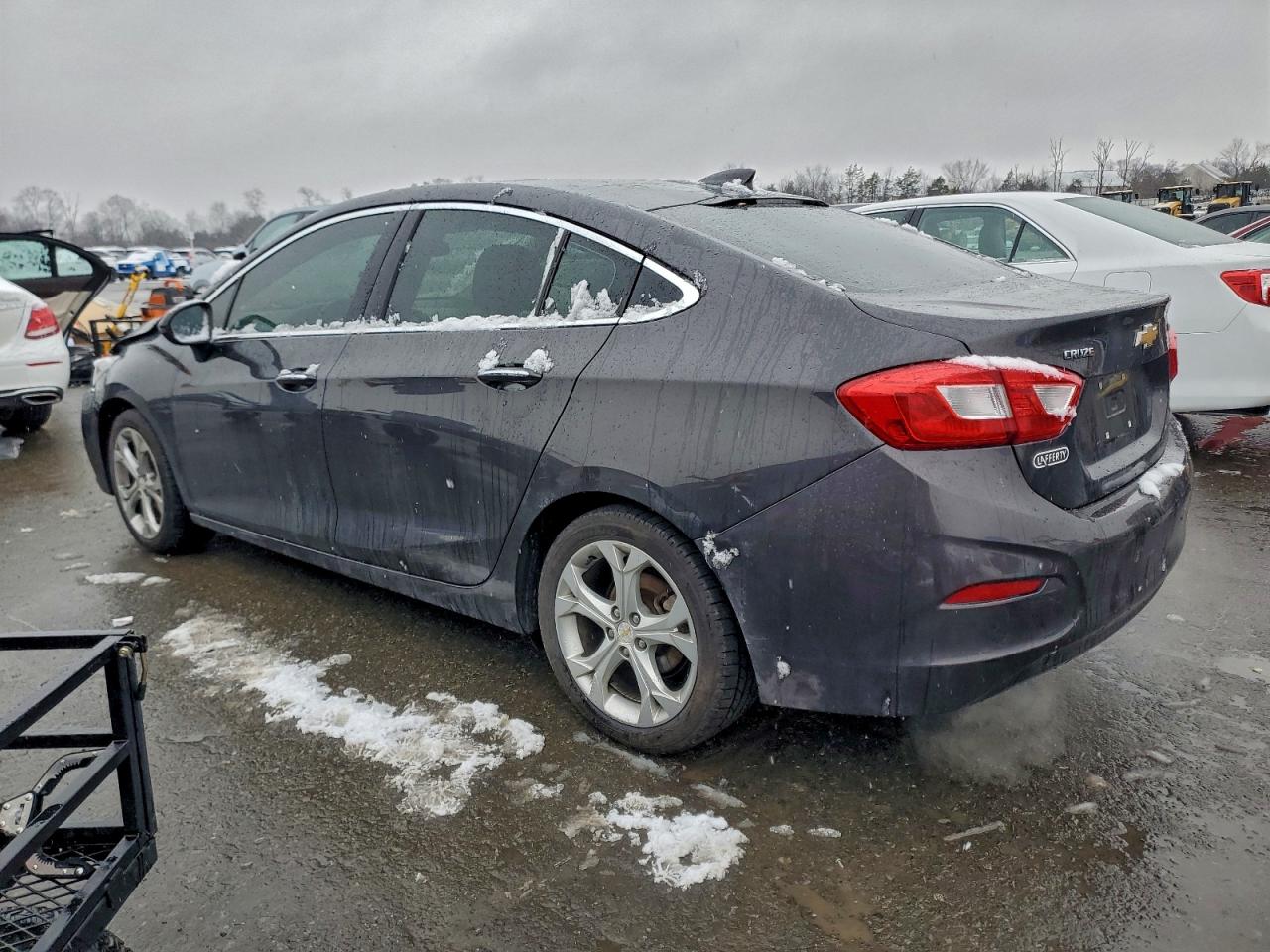 2017 CHEVROLET CRUZE PREMIER photo 2