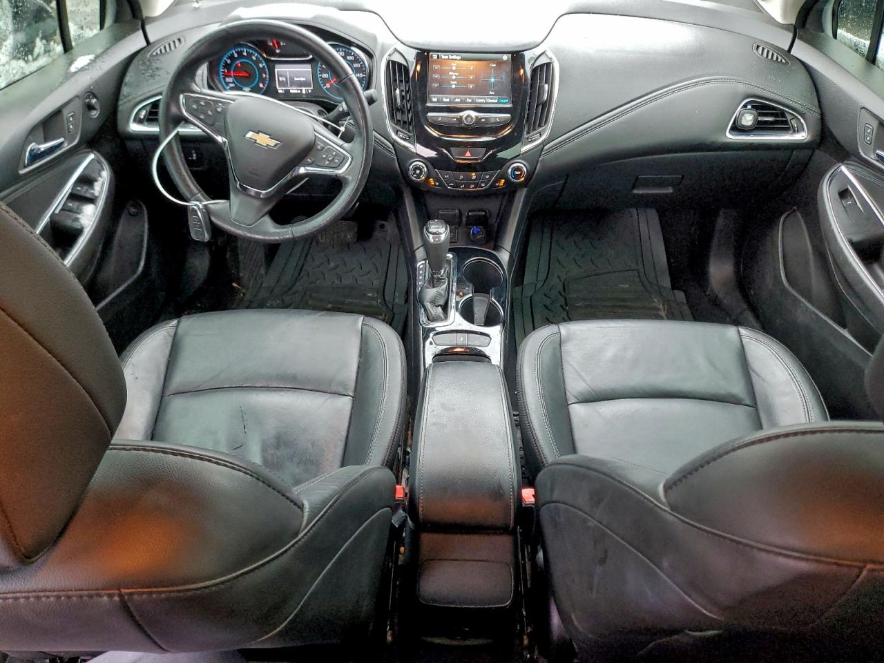 2017 CHEVROLET CRUZE PREMIER photo 8