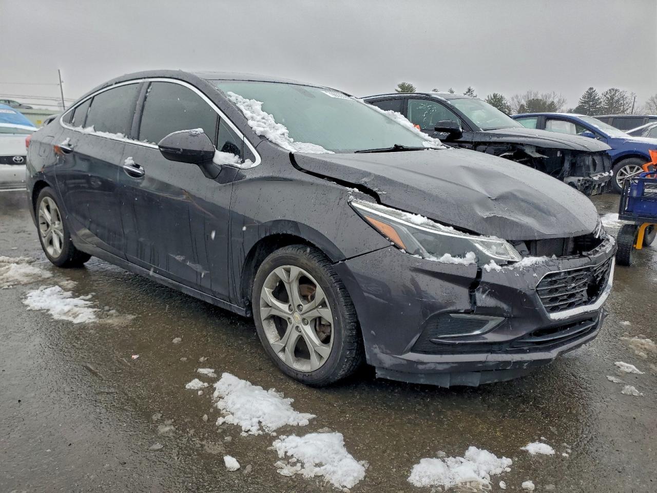 2017 CHEVROLET CRUZE PREMIER photo 4