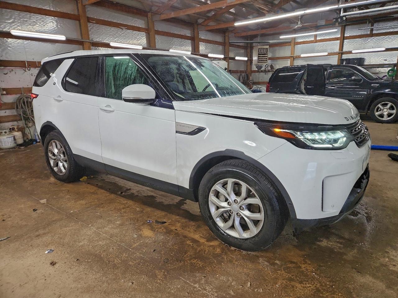 2020 LAND ROVER DISCOVERY SE photo 4