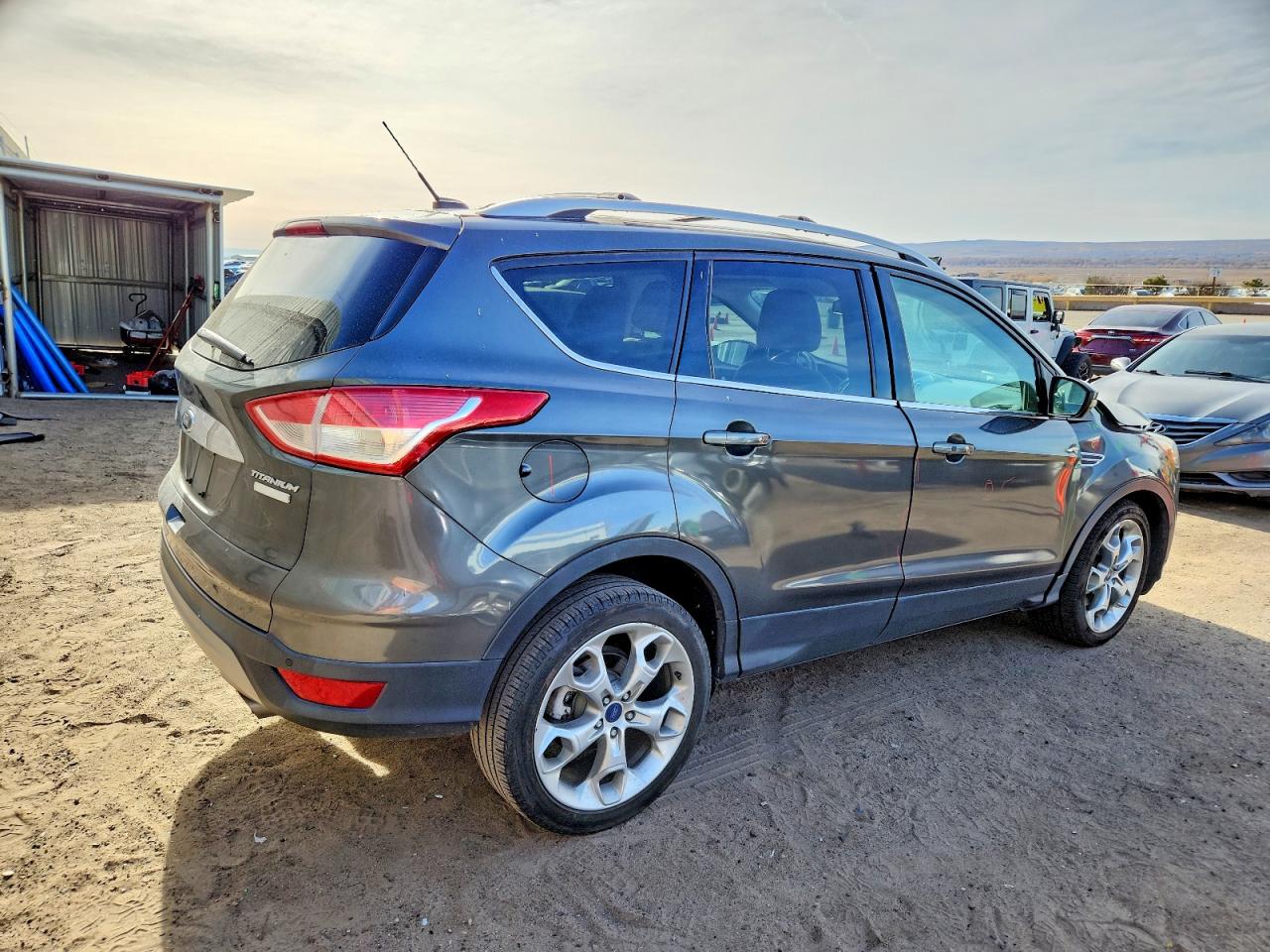 2016 FORD ESCAPE TITANIUM photo 3