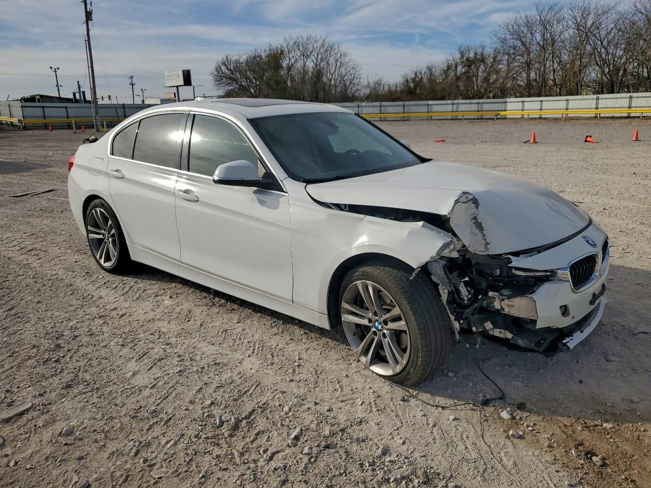 2017 BMW 330 I photo 4