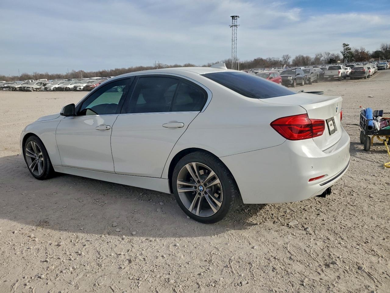 2017 BMW 330 I photo 2
