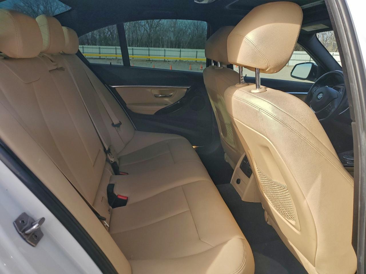 2017 BMW 330 I photo 10