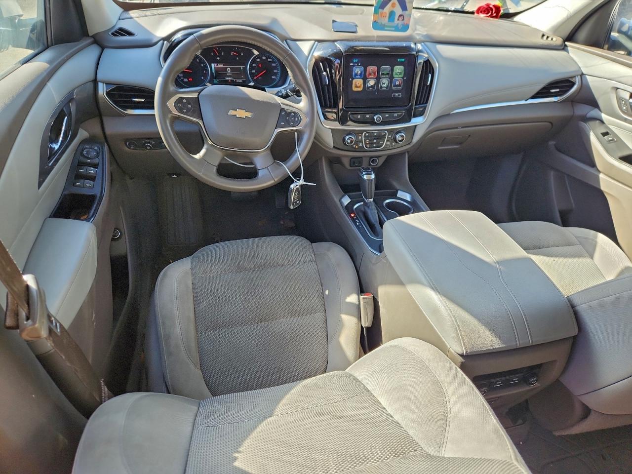 2019 CHEVROLET TRAVERSE LT photo 8