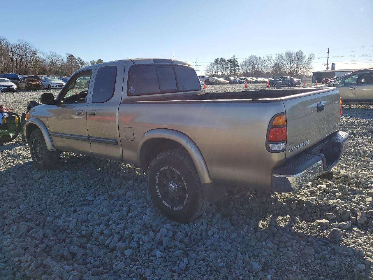 2003 TOYOTA TUNDRA ACCESS CAB SR5 photo 2