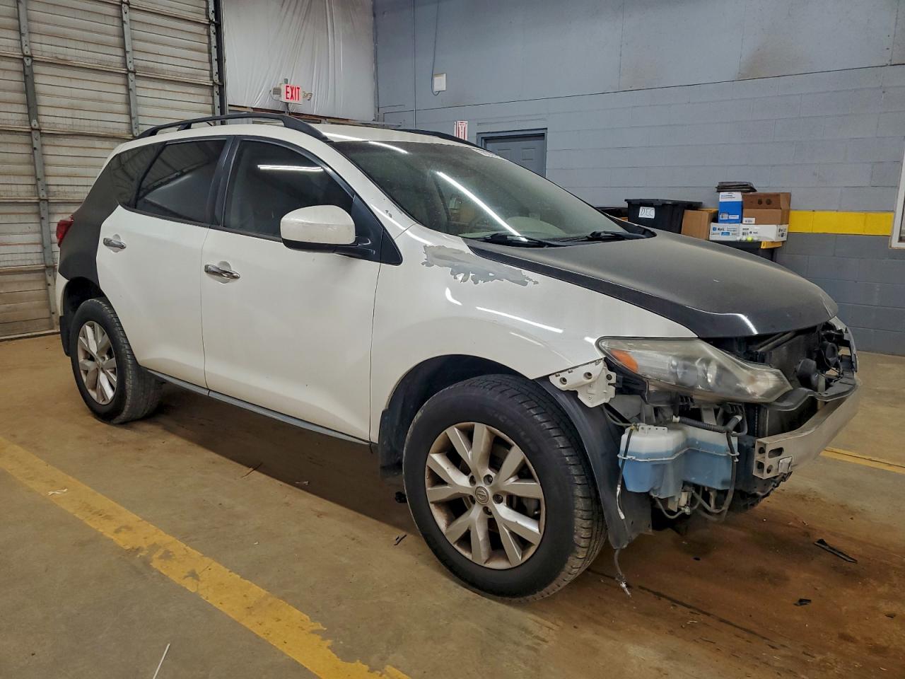 2014 NISSAN MURANO S photo 4