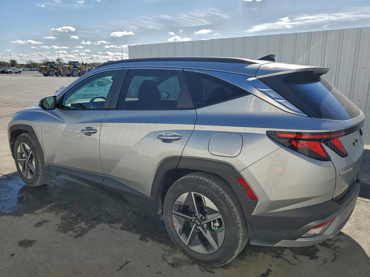 2026 HYUNDAI TUCSON SEL photo 2