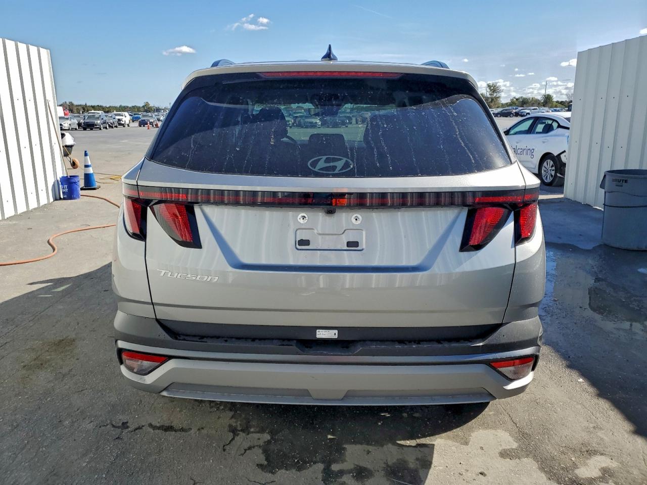 2026 HYUNDAI TUCSON SEL photo 6