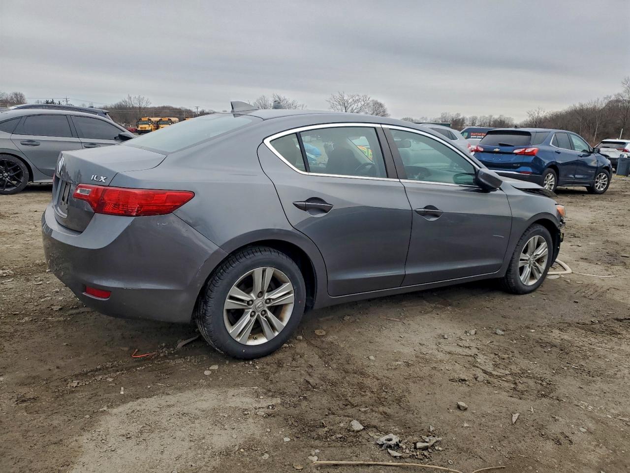 2013 ACURA ILX 20 photo 3