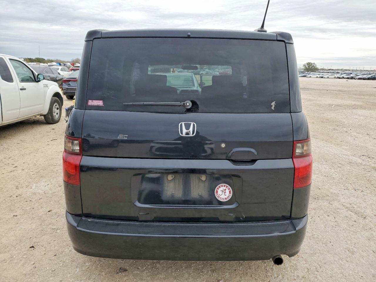 2007 HONDA ELEMENT SC photo 6