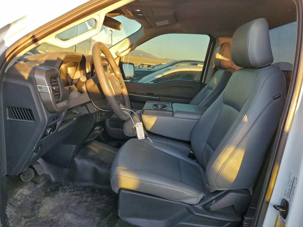 2025 FORD F150 XL photo 7