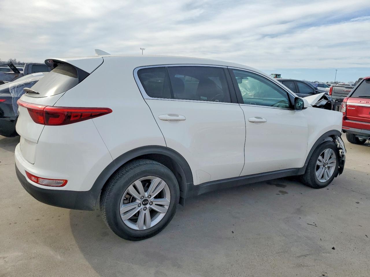 2019 KIA SPORTAGE LX photo 5