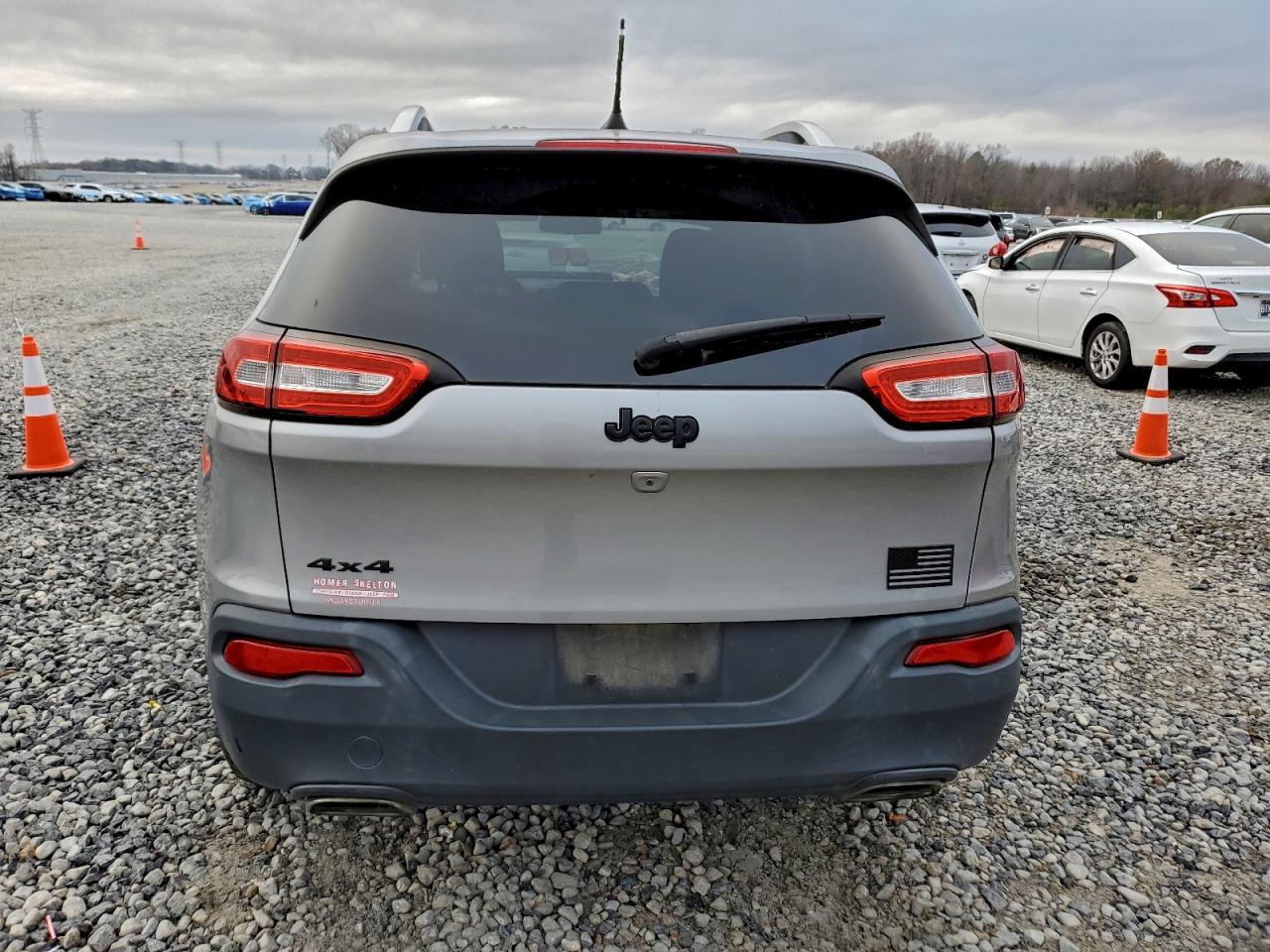 2017 JEEP CHEROKEE LATITUDE photo 11