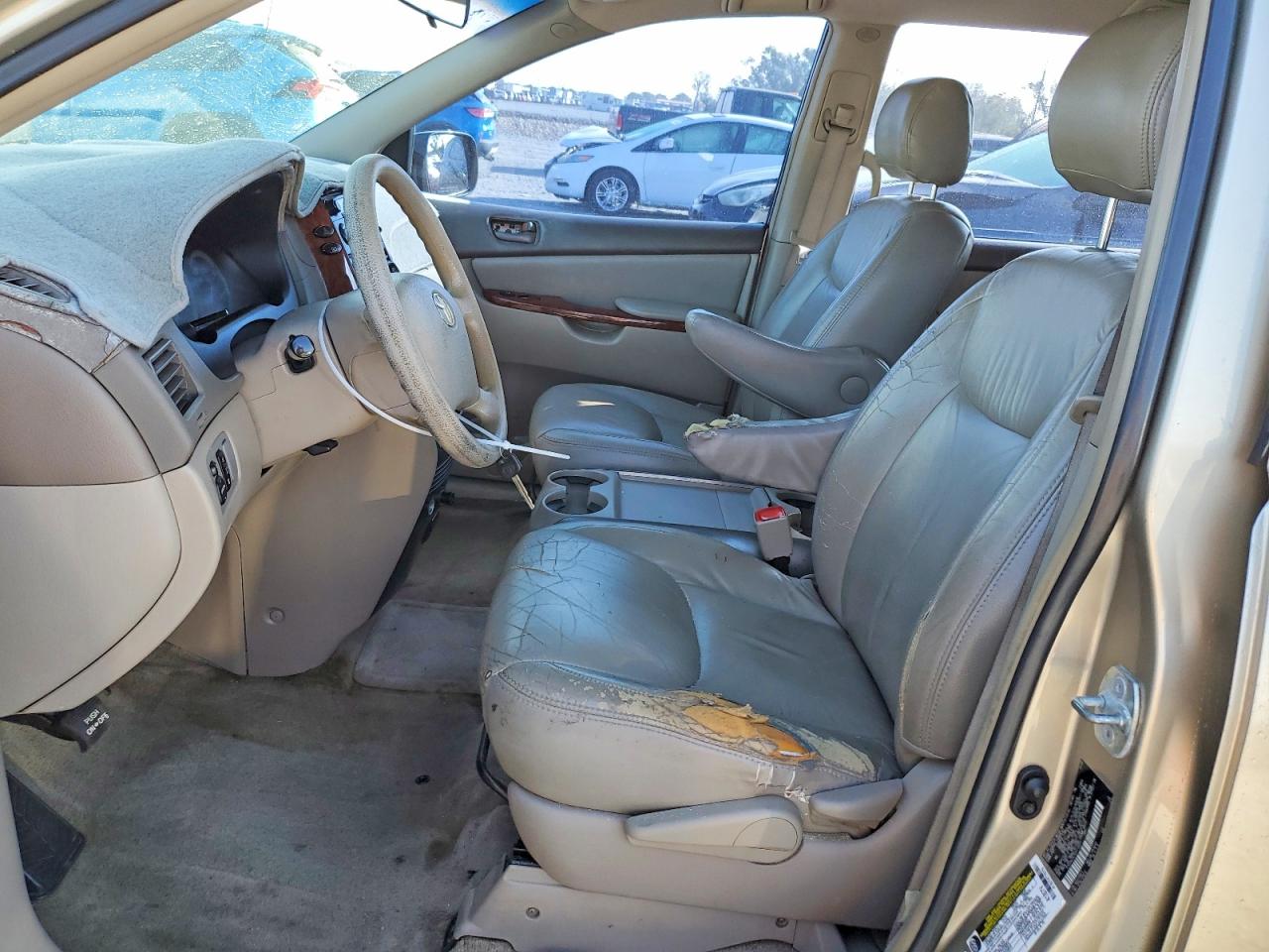 2006 TOYOTA SIENNA CE photo 7